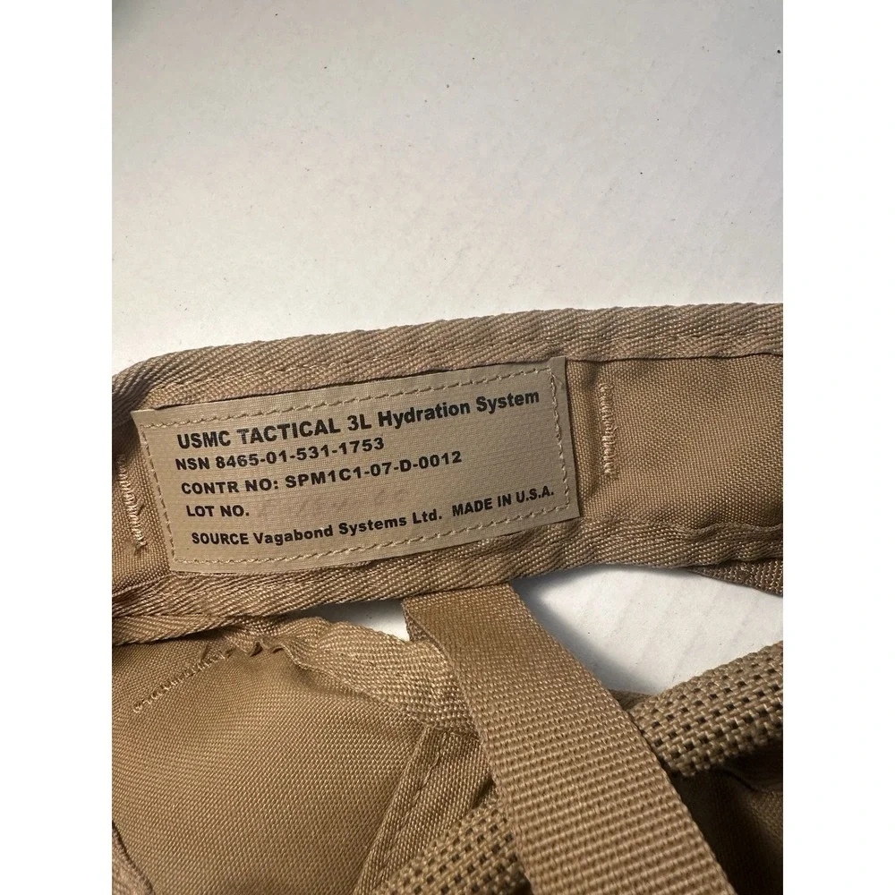 Vagabond Systems USMC Tactical 3L Hydration Pack Coyote Brown Adjustable